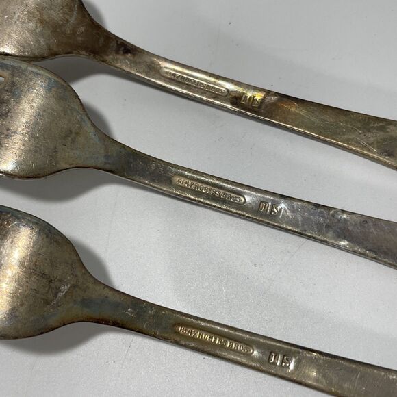 Lot of 3 Vintage 1847 Rogers Bros IS Silverplate Fork Art Deco Pattern Flatware - Picture 7 of 8